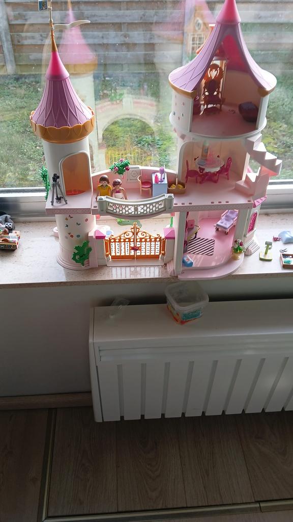 Poppenhuis prijs bespreekbaar, Enlèvement, Utilisé, Maison de poupées