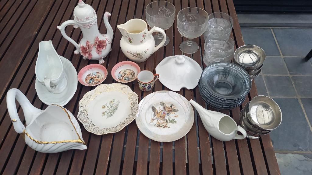 Schaaltjes,  bordjes, Ophalen