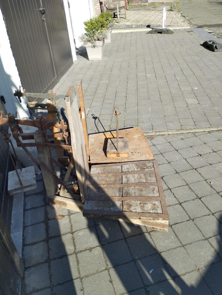 Bascule / oude weegschaal jaren 30, Ophalen