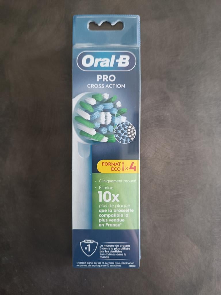 Oral-B cross action / 4 brossettes (neuf), Bijoux, Sacs & Beauté, Beauté | Soins de la bouche, Enlèvement, Neuf, Tête de brosse