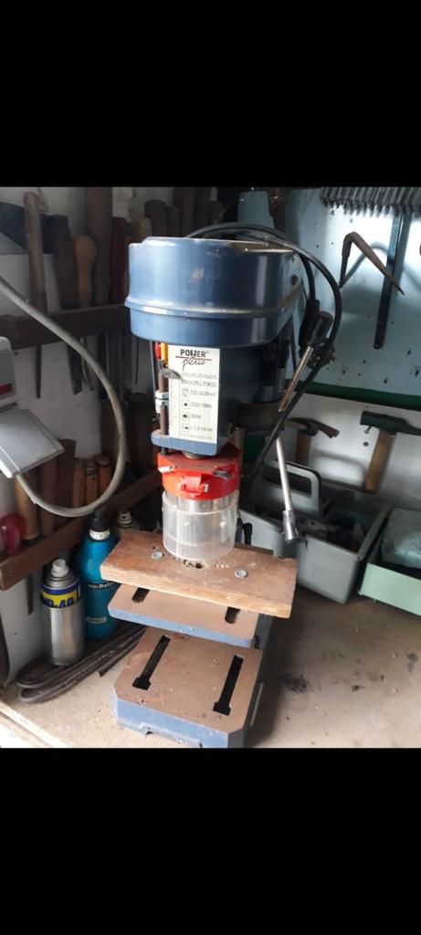 Foreuse sur pied Power Plus.
Livraison possible., Enlèvement, Comme neuf, Foreuse sur colonne