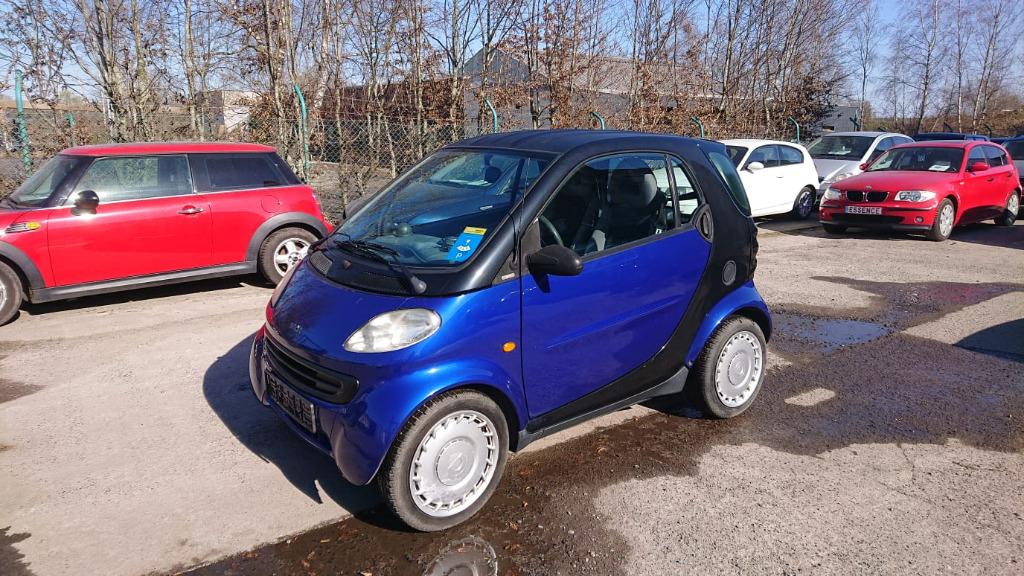 Smart fortwo 600cc essence bt auto 104000km GARANTIE, Auto's, Smart, Stof, Zwart, 33 kW, Blauw