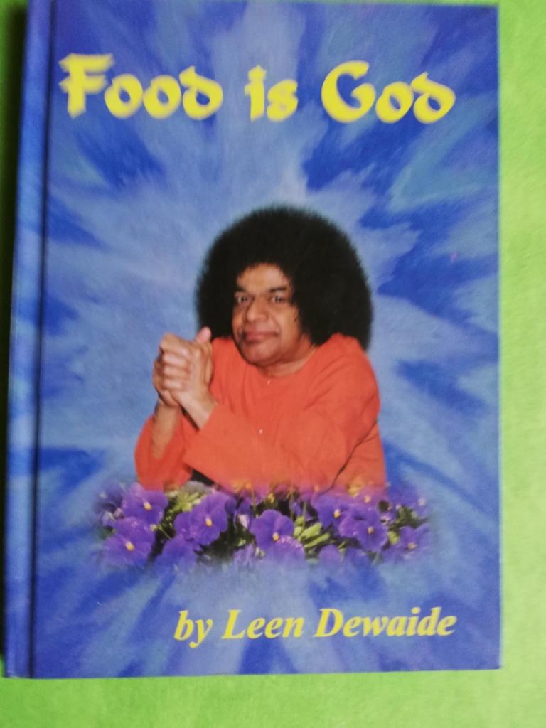 FOOD IS GOD  Recipes for new vegetarians, Boeken, Overige typen, Ophalen of Verzenden, Zo goed als nieuw, Leen Dewaide