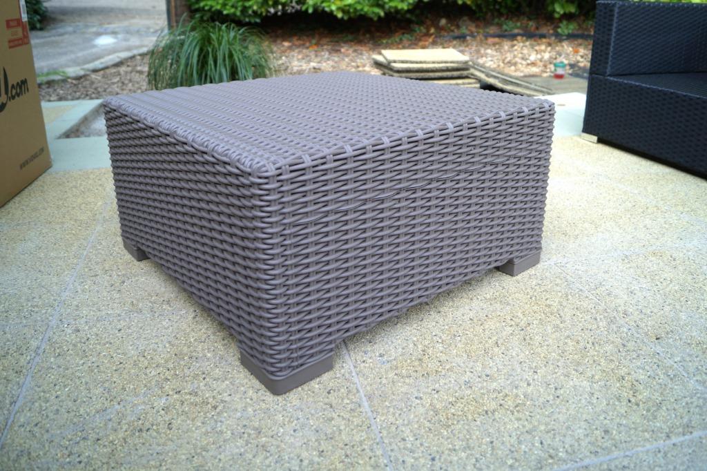 Nieuwe Allibert tuintafel hocker in kunstof 68 x 68 H 35, Ophalen, Nieuw, Kunststof, Bijzettafel