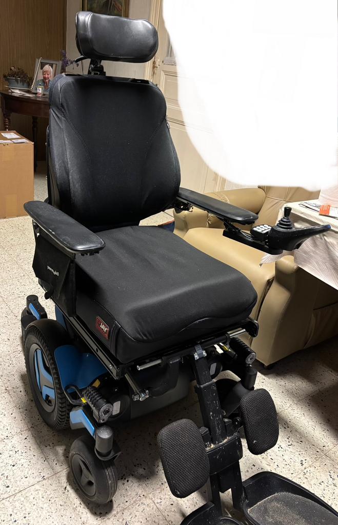 Elektrische rolstoel Permobile M3 corpus, Ophalen, Zo goed als nieuw, Elektrische rolstoel