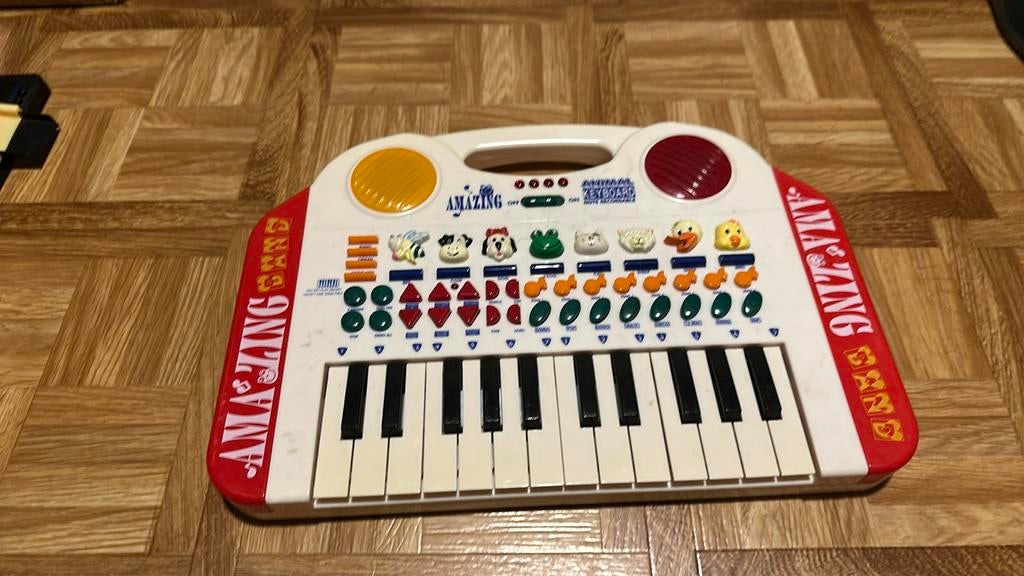 Kinderpiano! Met geluiden! Allemaal Knopjes!, Ophalen of Verzenden, Zo goed als nieuw, Elektronica, Met geluid