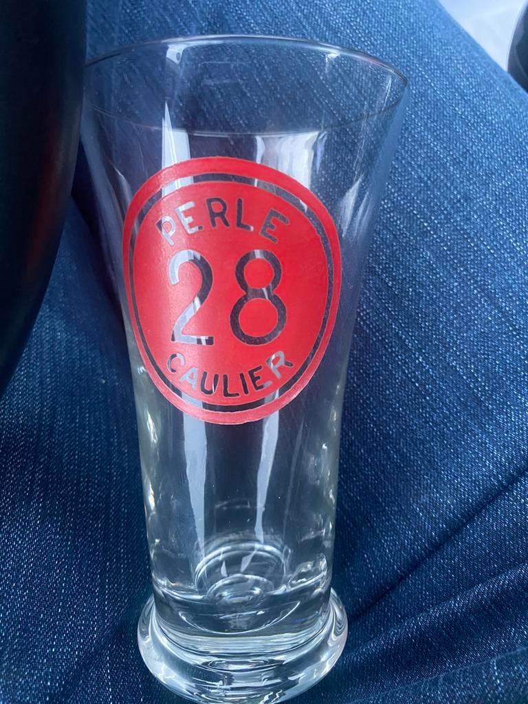 Perle Caulier 28, Collections, Enlèvement