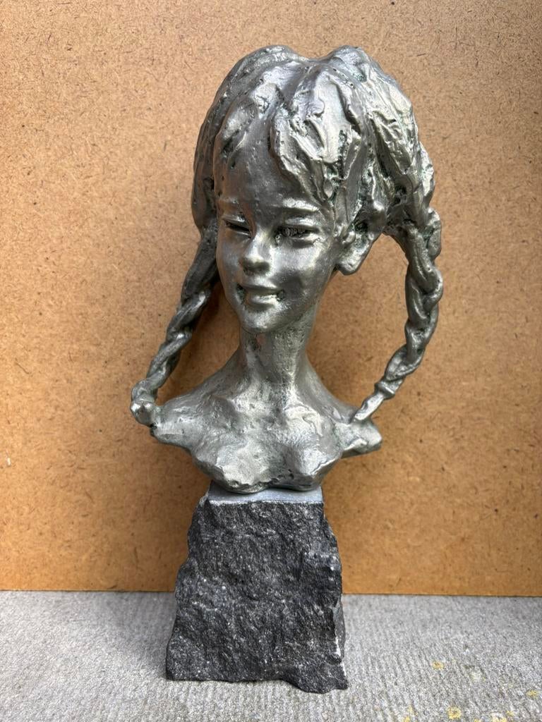 Buste de femme signé Ernest Patris, Antiquités & Art, Enlèvement ou Envoi