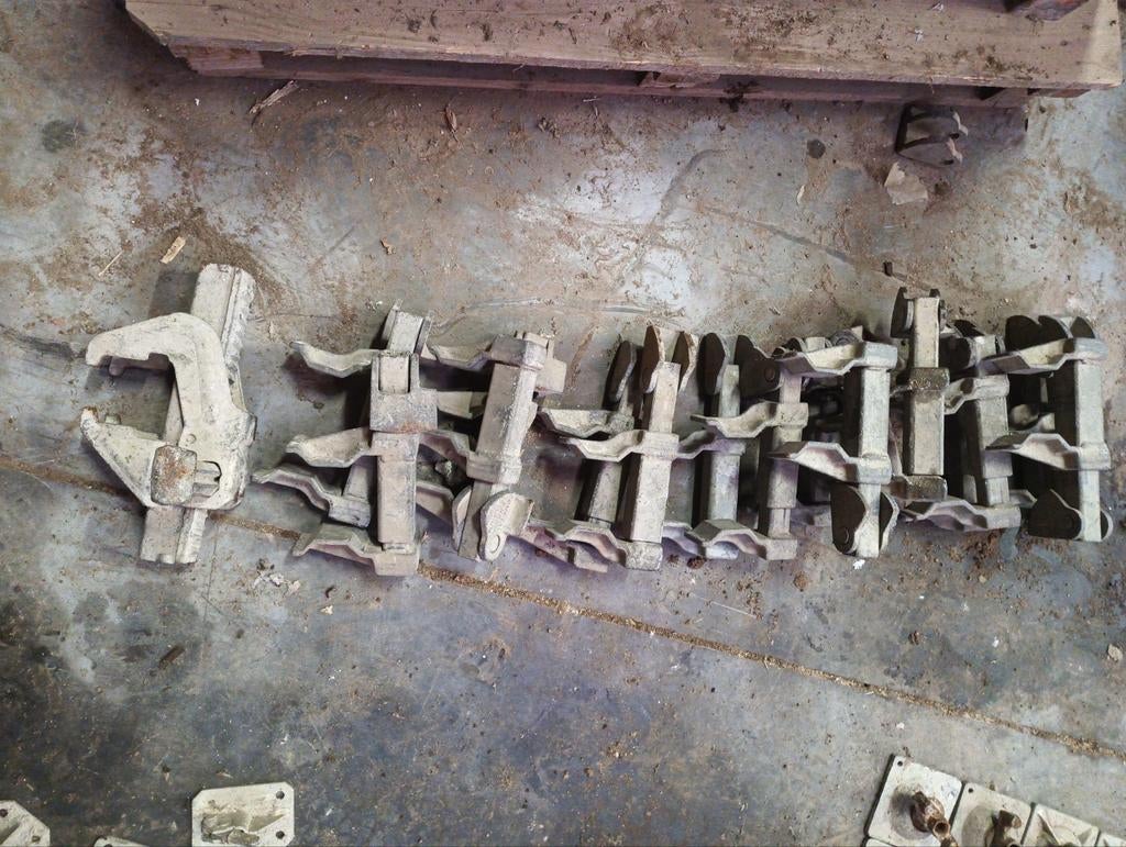 Bekistingsklemmen, Doe-het-zelf en Bouw, Ophalen