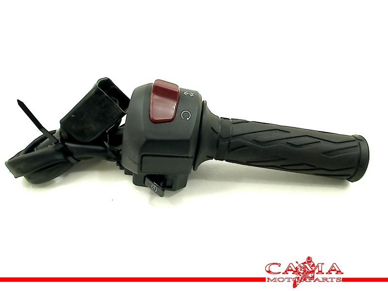 COMMUTATEUR DROIT Suzuki GSX R 125 2020-2021 (GSX-R125XA), Motos, Dhr. S. di Majo, Utilisé, Info@cama-motorparts.nl, P.J. Troelstraweg 8 8
3144 CX  MAASSLUIS, NL
