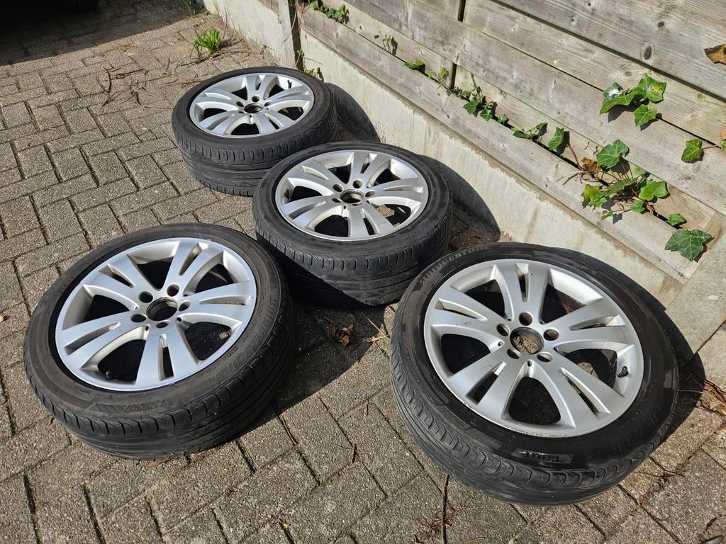 Mercedes W204 velgen 17 inch met zomerbanden, Auto-onderdelen, Banden en Velgen, Ophalen, Gebruikt, Velg(en), 17 inch