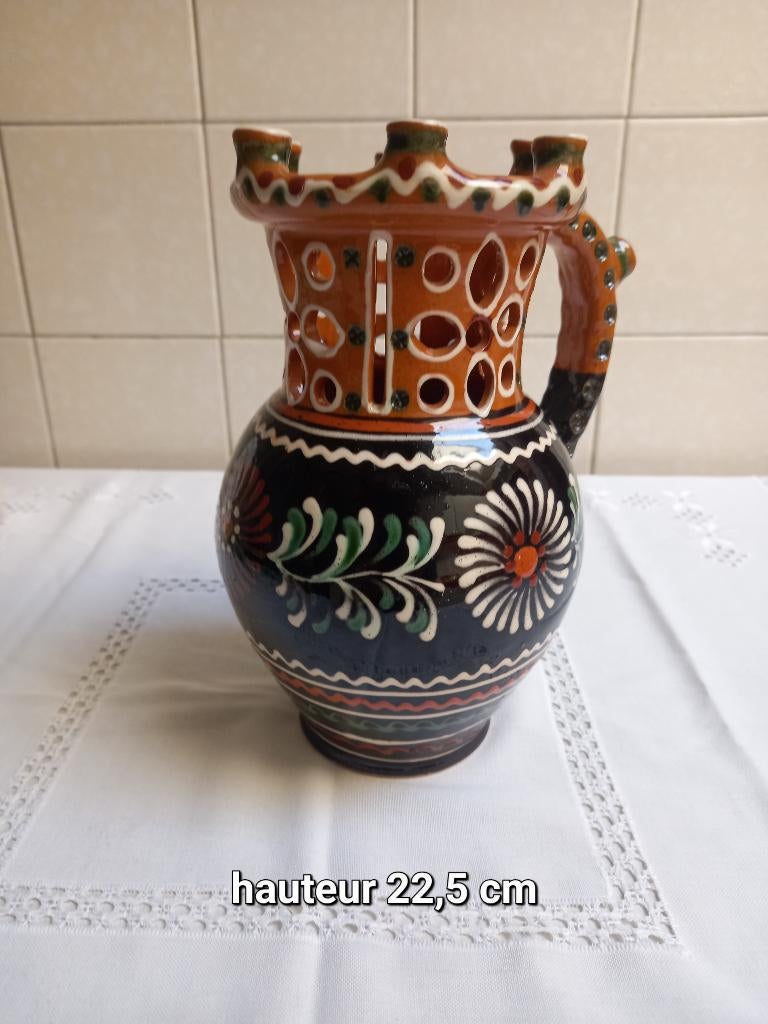 Pichet à secret, Antiquités & Art, Enlèvement