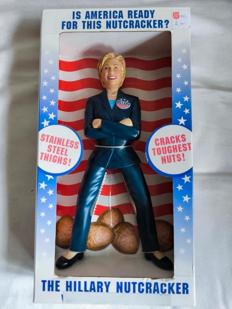 Rare figurine Hilary Clinton casse noix . Regardez mes autre, Collections, Enlèvement ou Envoi