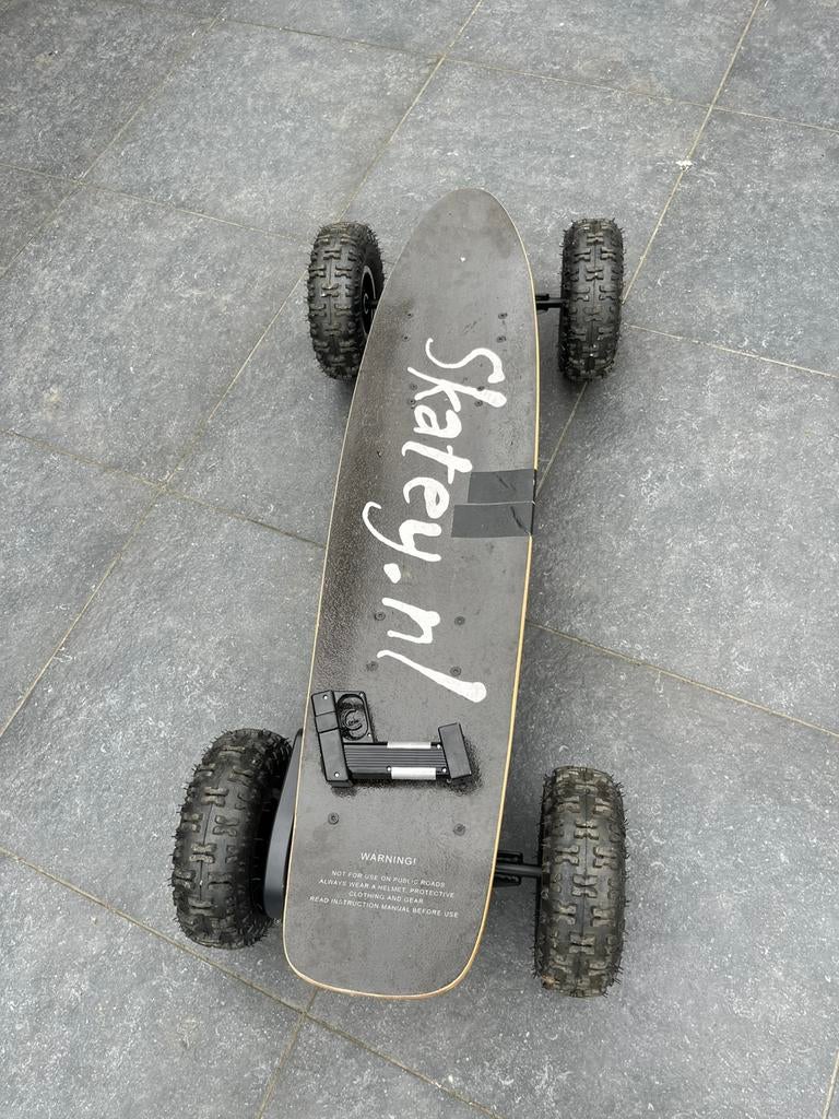 Skatey Skateboard TE KOOP, Enlèvement, Comme neuf