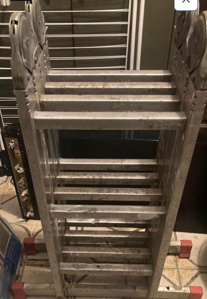 Echelle pliable, Enlèvement, Utilisé, 2 à 5 mètres