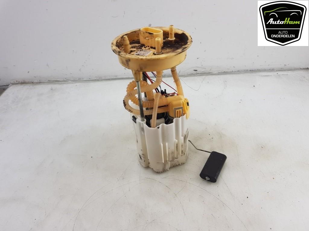 BRANDSTOFPOMP ELECT. Volkswagen Caddy IV (01-2015/09-2020), Gebruikt, Volkswagen