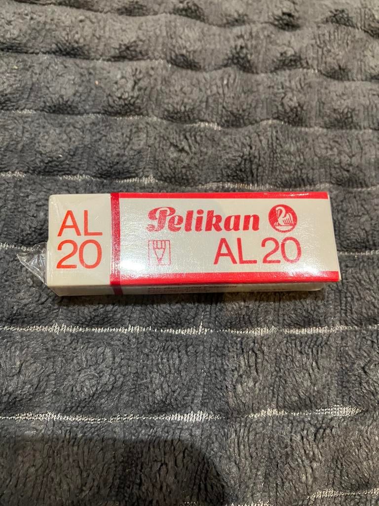 Gom nieuw in verpakking Pelikan AL20, Ophalen of Verzenden, Nieuw