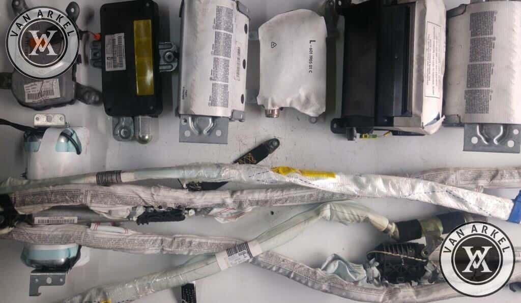 Bmw 3 5 6 7 X Serie E36 E39 E46 E90 F30 F10 E60 E61 E65 E66, Auto-onderdelen, Gebruikt, -, -, Ophalen of Verzenden