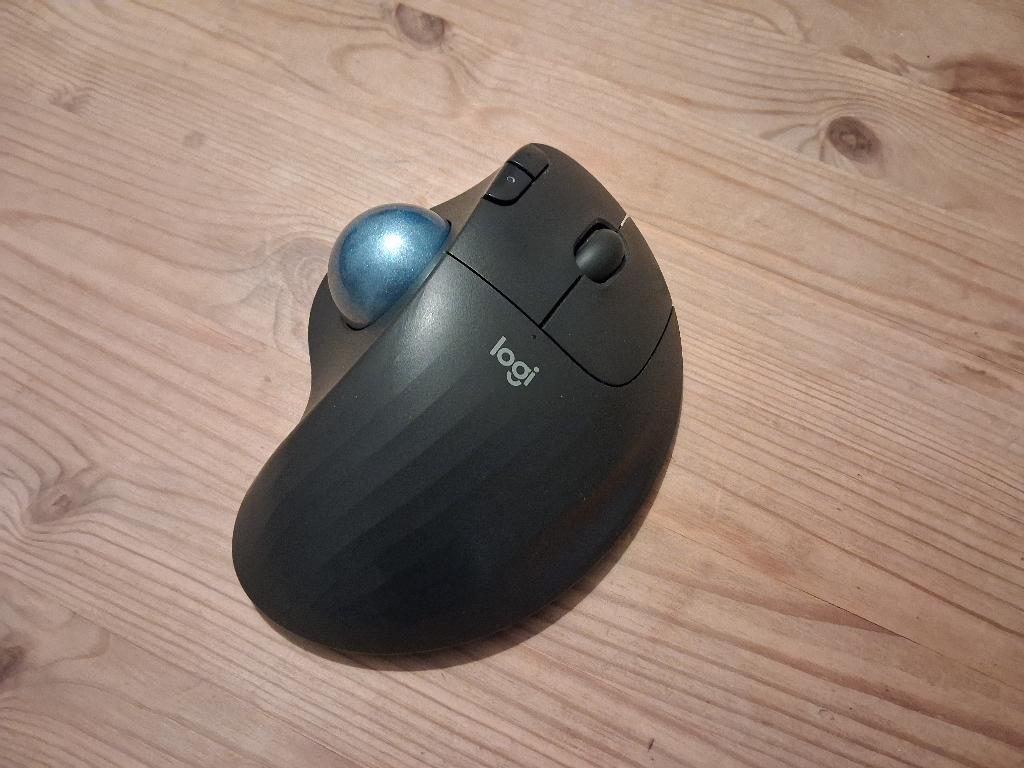 Logitech Ergo M575, Computers en Software, Ophalen, Gebruikt