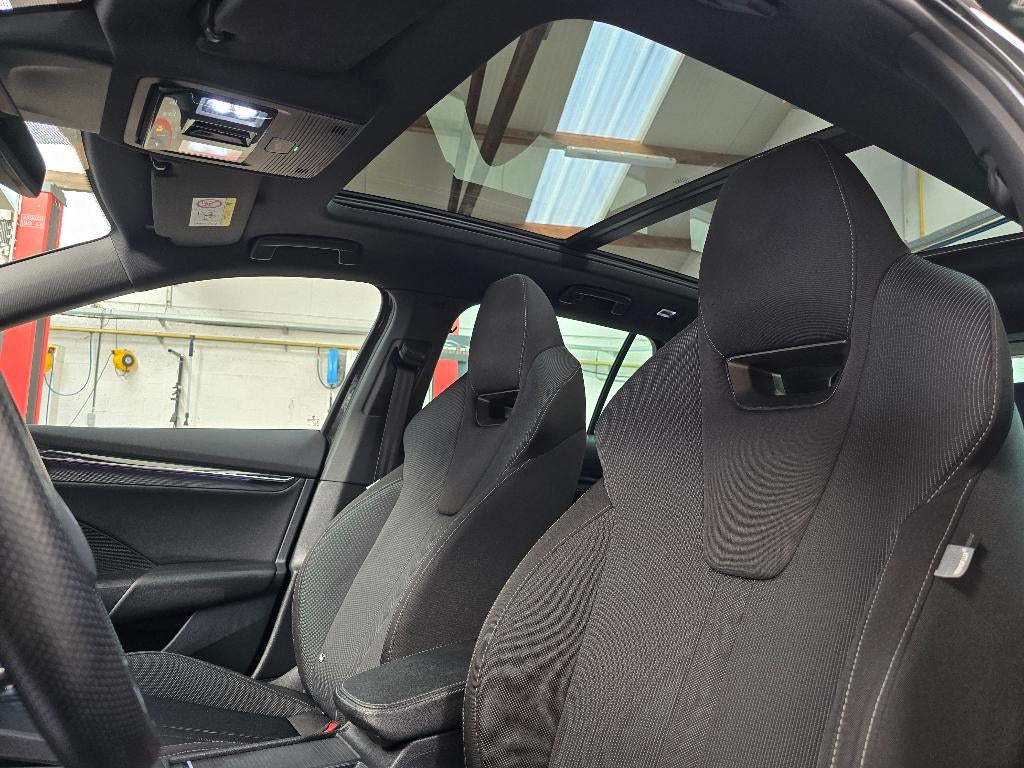 ⭐ Skoda Octavia Break - Sportpack - Full Option - Hybride, Essai à domicile, Achat, Garantie prolongée, Entretenue par le concessionnaire