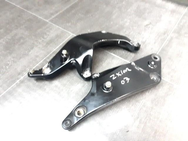 ZX10R 2006 - 2007 Kawasaki Beugel Beugel motorblok D1-56785