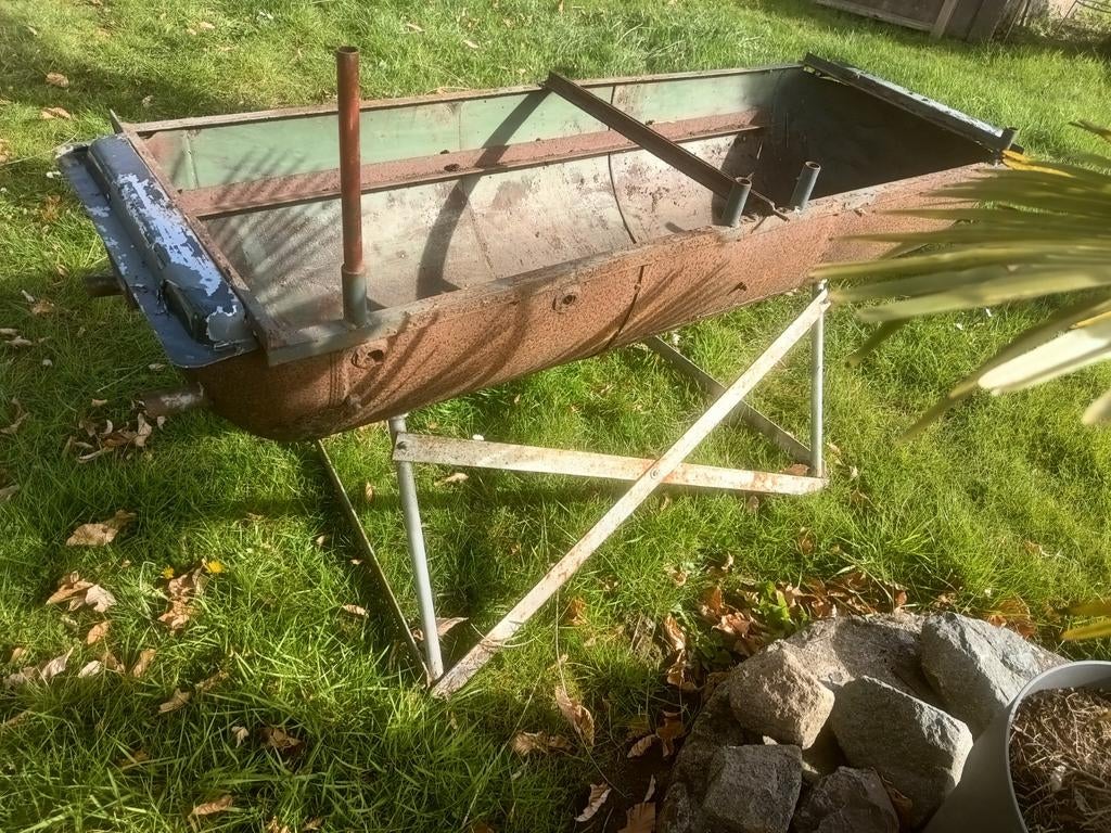 Grote zware ijzeren barbecue ( zonder roosters ), Tuin en Terras, Ophalen