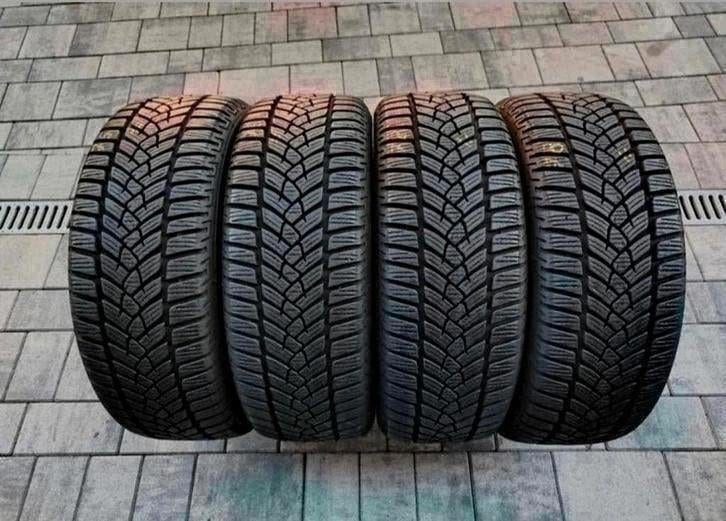 4 Fulda banden met stalen velgen Maat 205 60 R16 96H, Autos : Pièces & Accessoires, Pneus & Jantes, Pneus et Jantes, 16 pouces