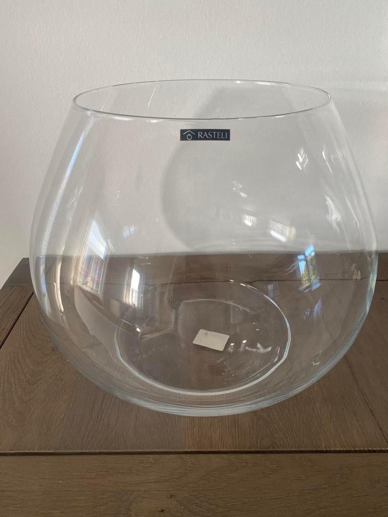 Mooie vaas van rasteli om bloemstukken in te maken, Maison & Meubles, Enlèvement, Comme neuf