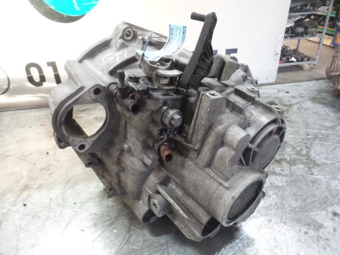 Boîte de vitesse d'un Volkswagen Golf (Golf 09-), Volkswagen, -, 3 mois de garantie, Utilisé
