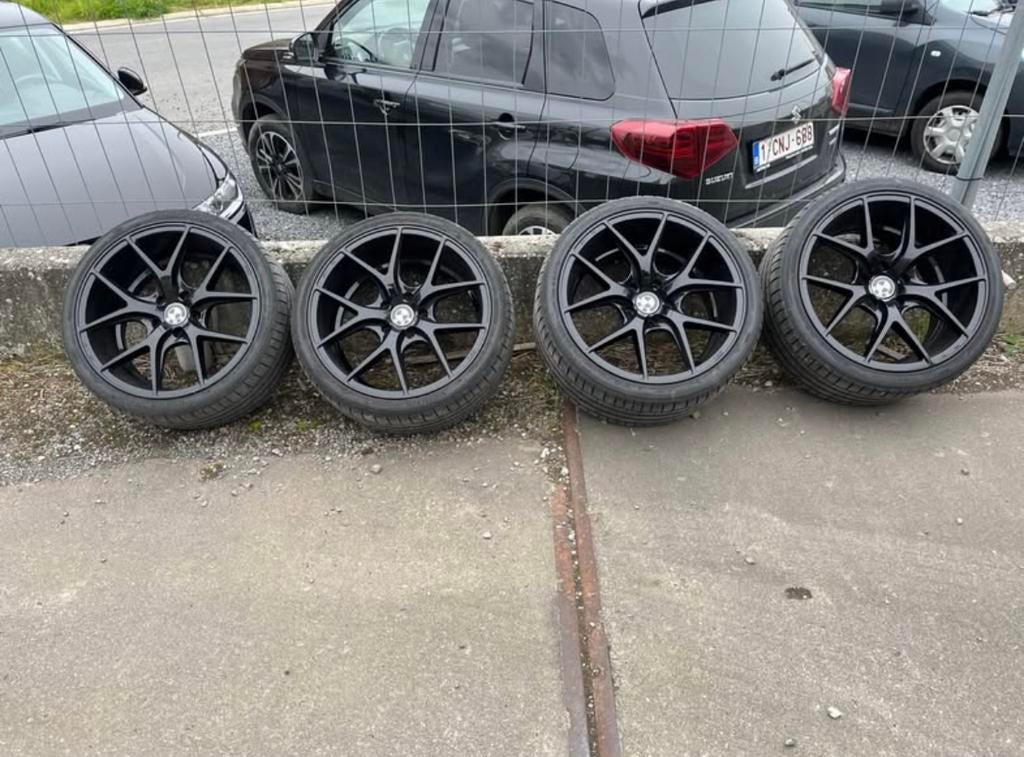 Velgen 5x120 breedset. 1x gebruikt (banden + velgen), Auto-onderdelen, Banden en Velgen, Banden en Velgen, All Season, Personenwagen