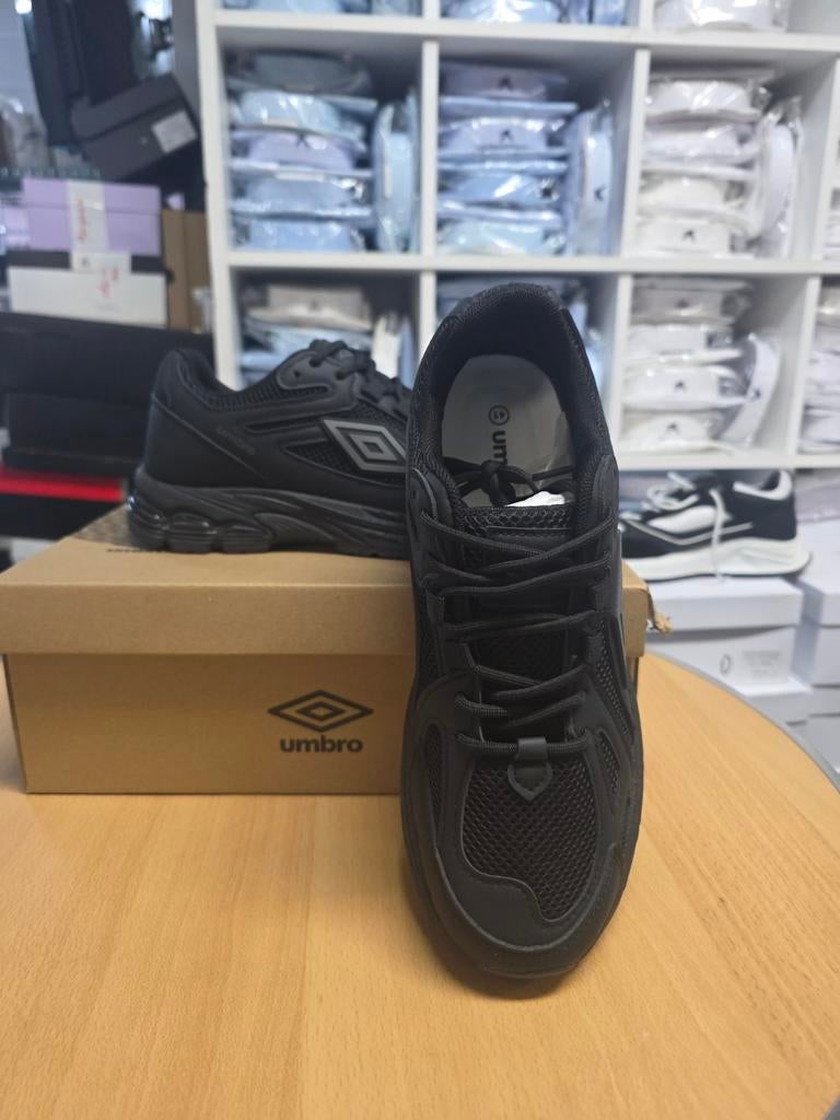 Basket de la marque Umbro, Neuf, Chaussures, ., Umbro