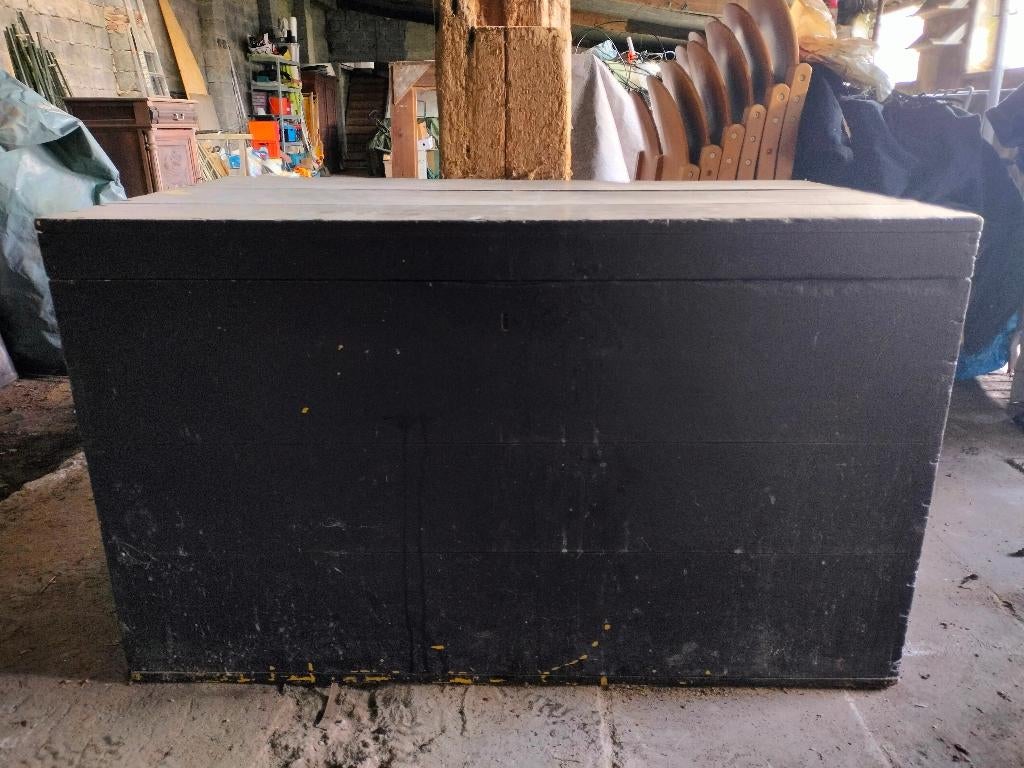 Grande boîte en bois, Enlèvement, Utilisé