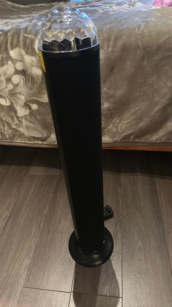 Geluidvergroter en een disco bol, Muziek en Instrumenten, Soundmodules, Ophalen, Zo goed als nieuw