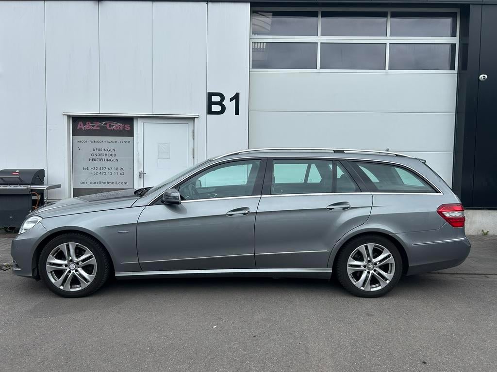 Mercedes E220CDI Avantgarde Automaat in perfecte staat, Auto's, Automaat, Euro 5, Zwart, Parkeersensor