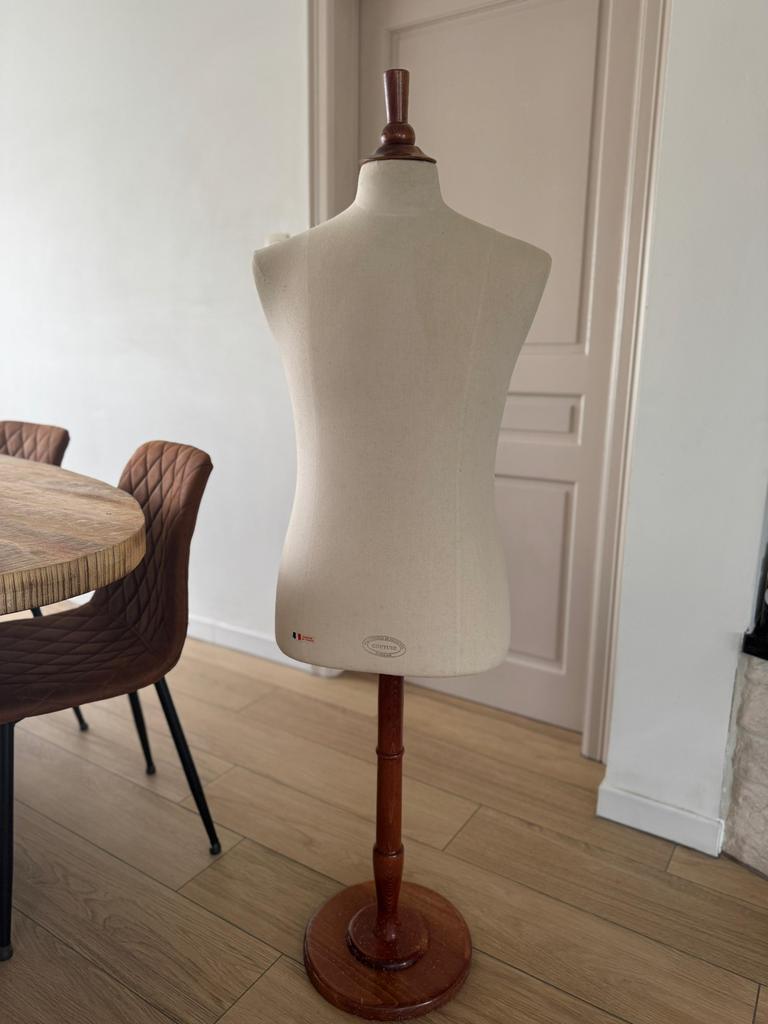 Oude vintage paspop Faubourg-Saint Honoré, Ophalen, Gebruikt, Geen idee, Paspop