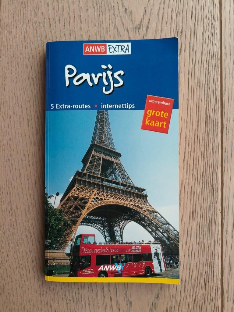 Reisgids Parijs, Gelezen, Europa, Ophalen of Verzenden, Reisgids of -boek