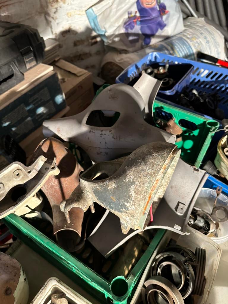 Vespa onderdelen, Ophalen