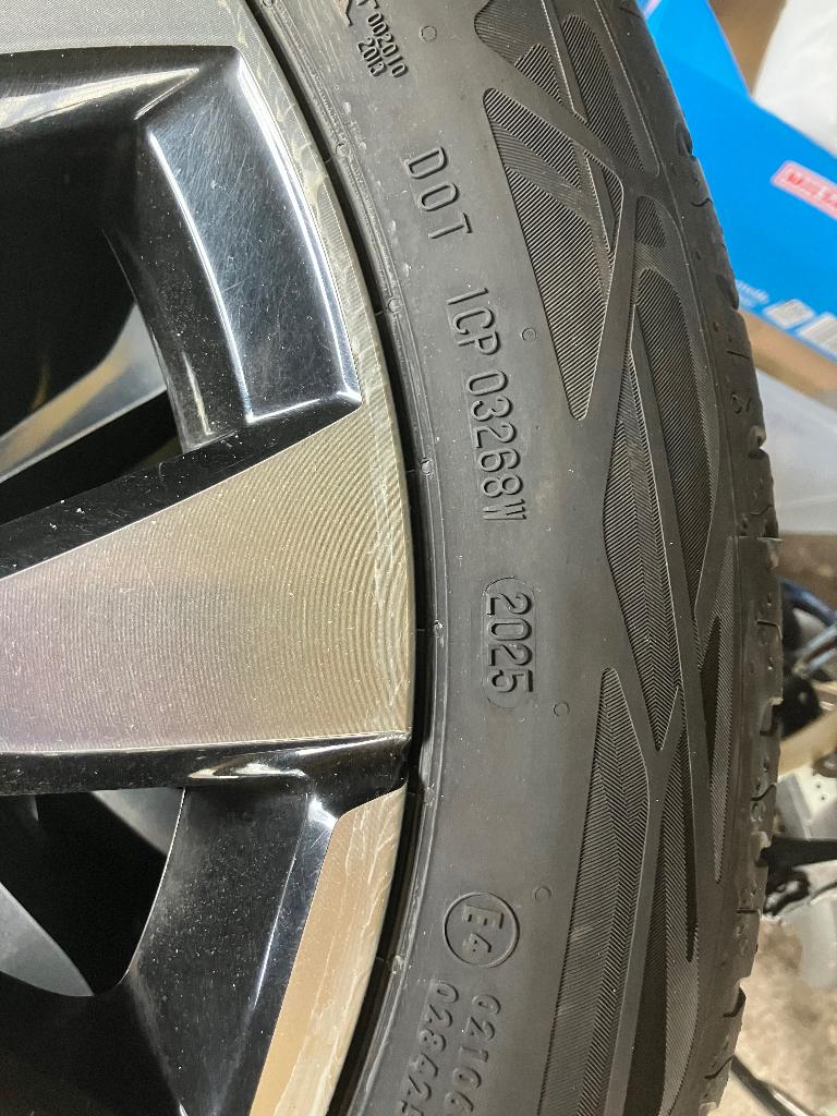 Banden continental, Auto-onderdelen, Banden en Velgen, Ophalen, Nieuw, 17 inch, 205 mm