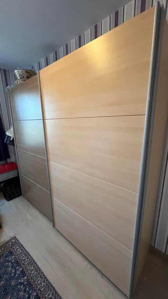 Gratis kleerkast, Ophalen, Met deur(en), Gebruikt, 200 cm of meer