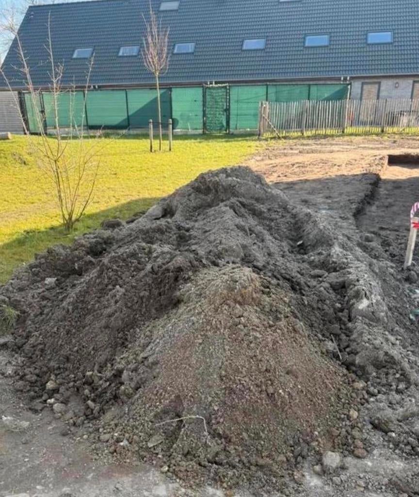 Gratis aarde te Eernegem, Tuin en Terras, Ophalen of Verzenden