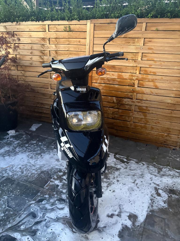 Bws edition moto gp collector échange contre quad moto cross, Vélos & Vélomoteurs, Autres modèles, Comme neuf, Classe B (45 km/h)