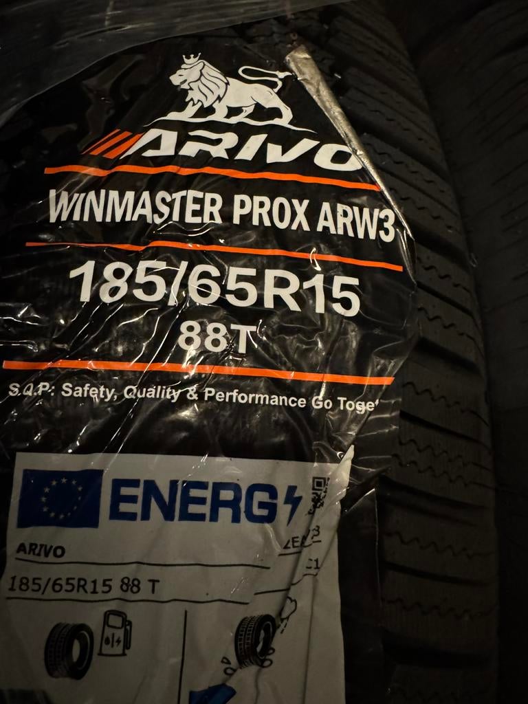 Pneu hiver r15, Autos : Pièces & Accessoires, Neuf, 15 pouces, Pneus hiver, Véhicule de tourisme