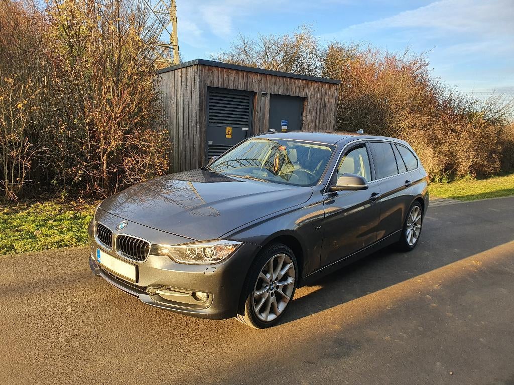 BMW 320D F31 X-DRIVE  SPORT LINE, Autos, Cuir, Noir, 5 portes, Diesel