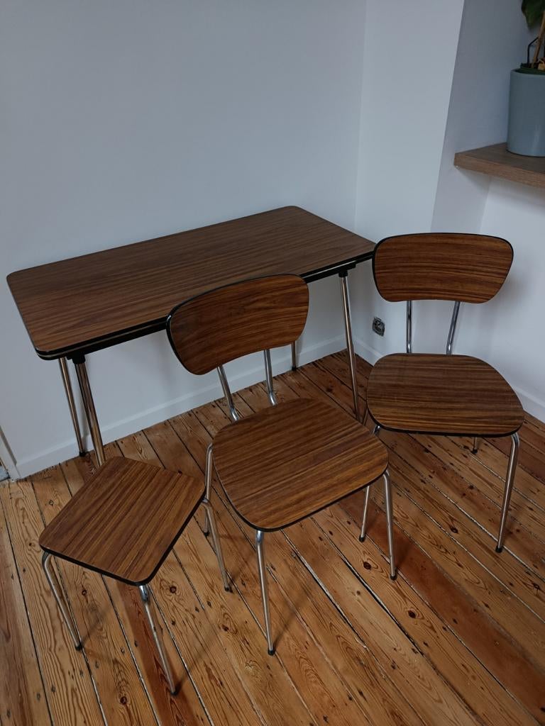 Ensemble Vintage Formica Marron – Table - Chaises - Tabouret, Antiquités & Art, Enlèvement