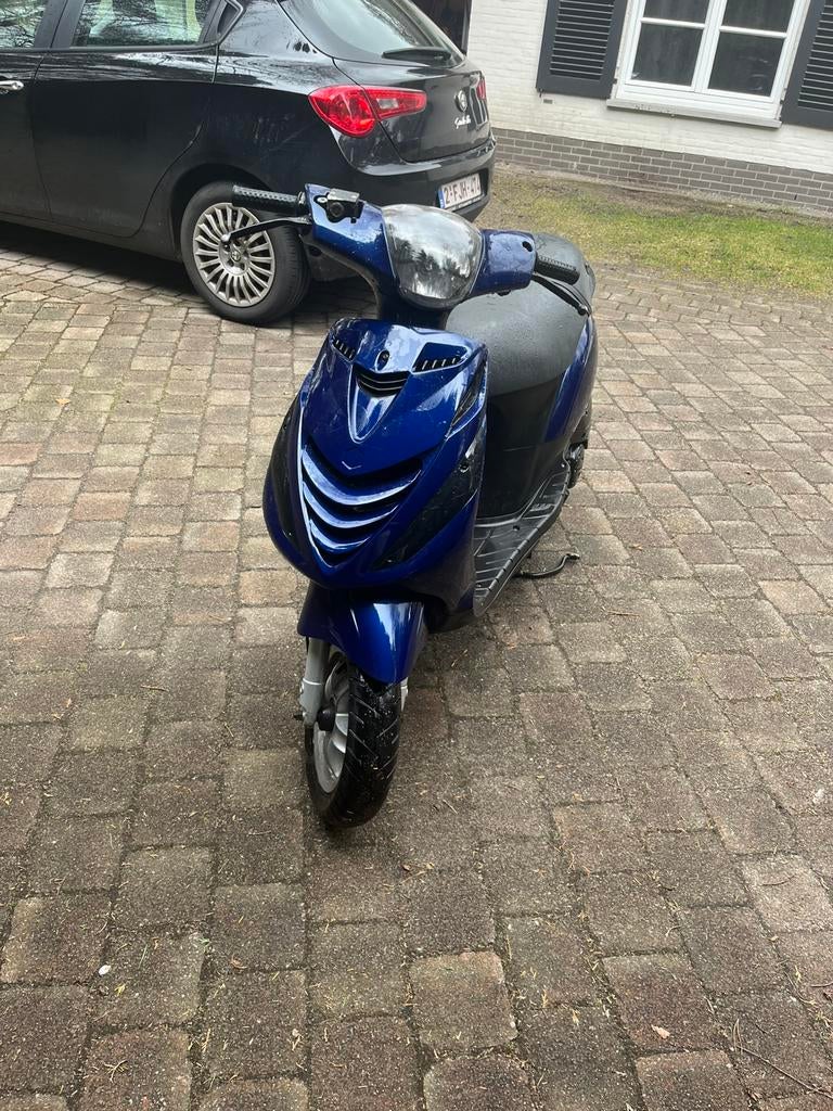 piaggio zip 50cc b klasse, Vélos & Vélomoteurs, Scooters | Piaggio, Zip, Classe B (45 km/h), Enlèvement, Utilisé