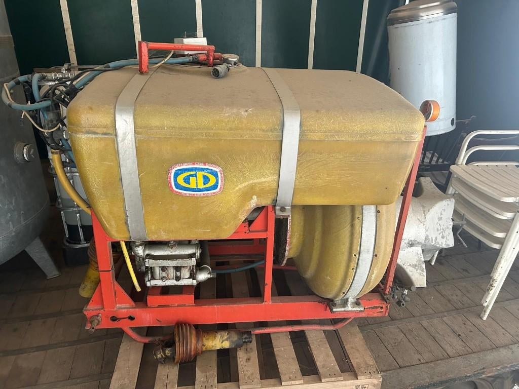 Pulvérisateur à fruits Duve 400 L, Enlèvement, Déherbage