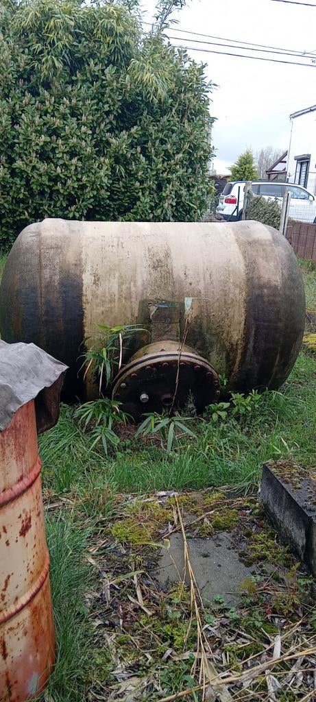 Cuve mazout fibre de verre a donner, Bricolage & Construction