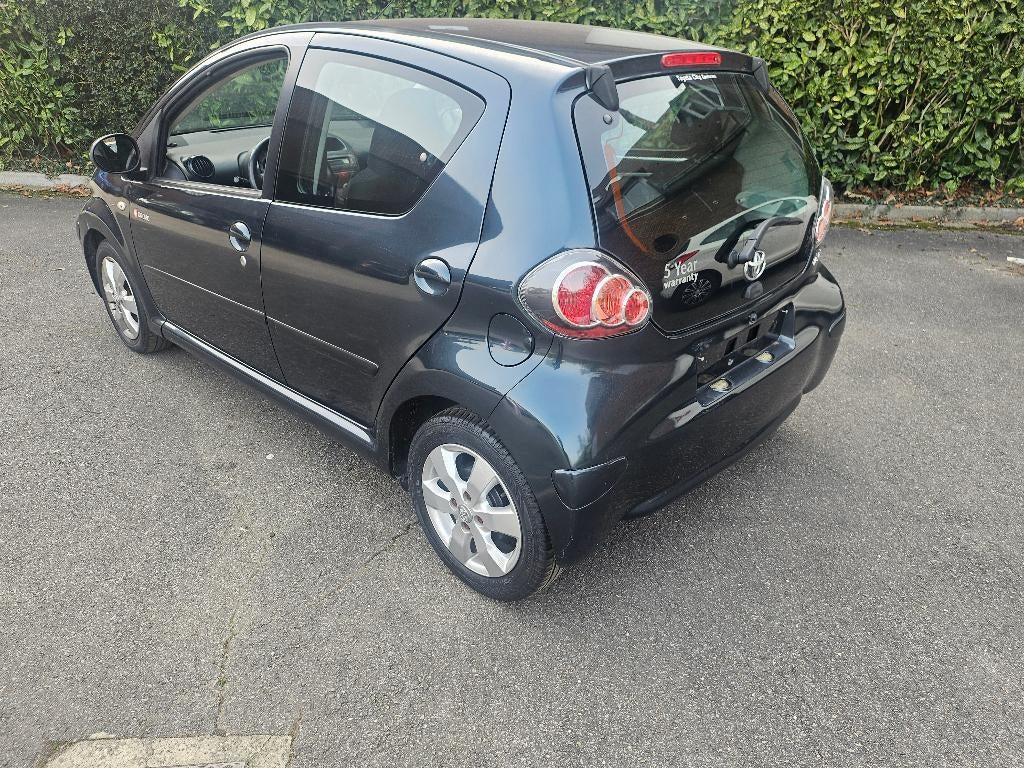 TOYOTA AIGO 2012, Auto's, Voorwielaandrijving, Euro 5, Stof, Bedrijf