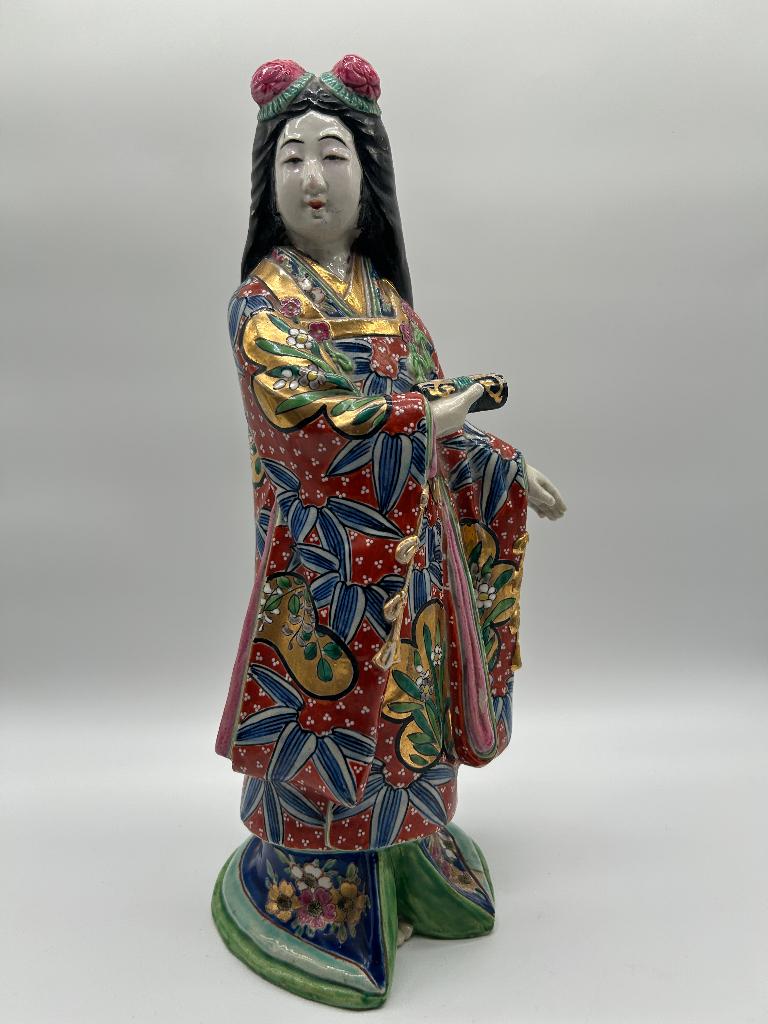 Kutani porseleinen geisha uit het Meiji-tijdperk, Antiek en Kunst, Antiek | Porselein, Ophalen of Verzenden