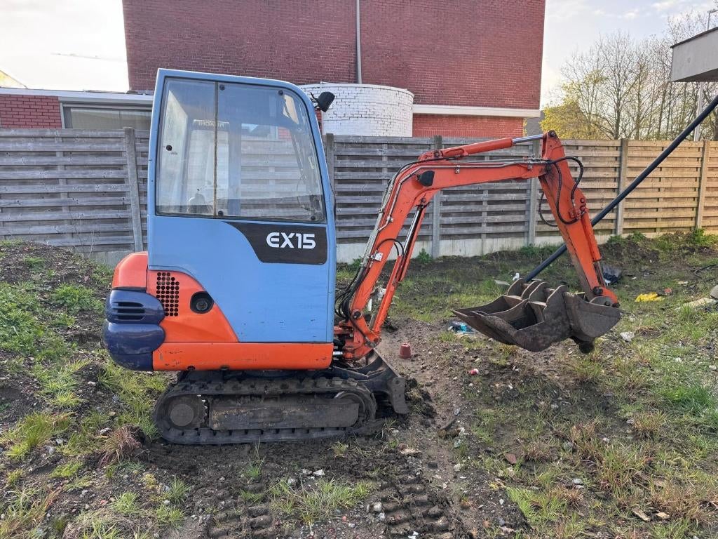 Minigraver Hitachi EX15, Enlèvement, Excavatrice